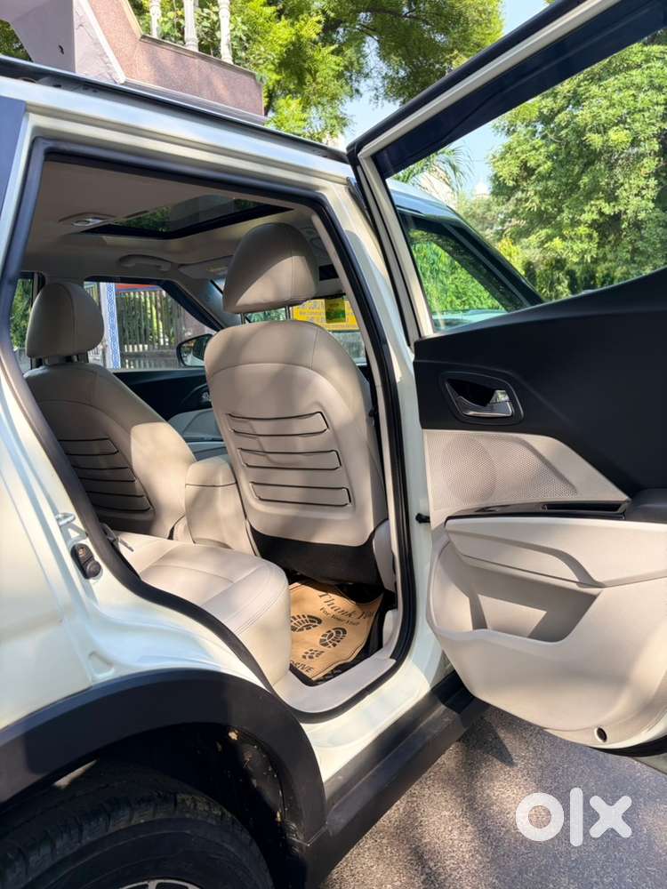 Mahindra Xuv300  W8 Optional Diesel 2019