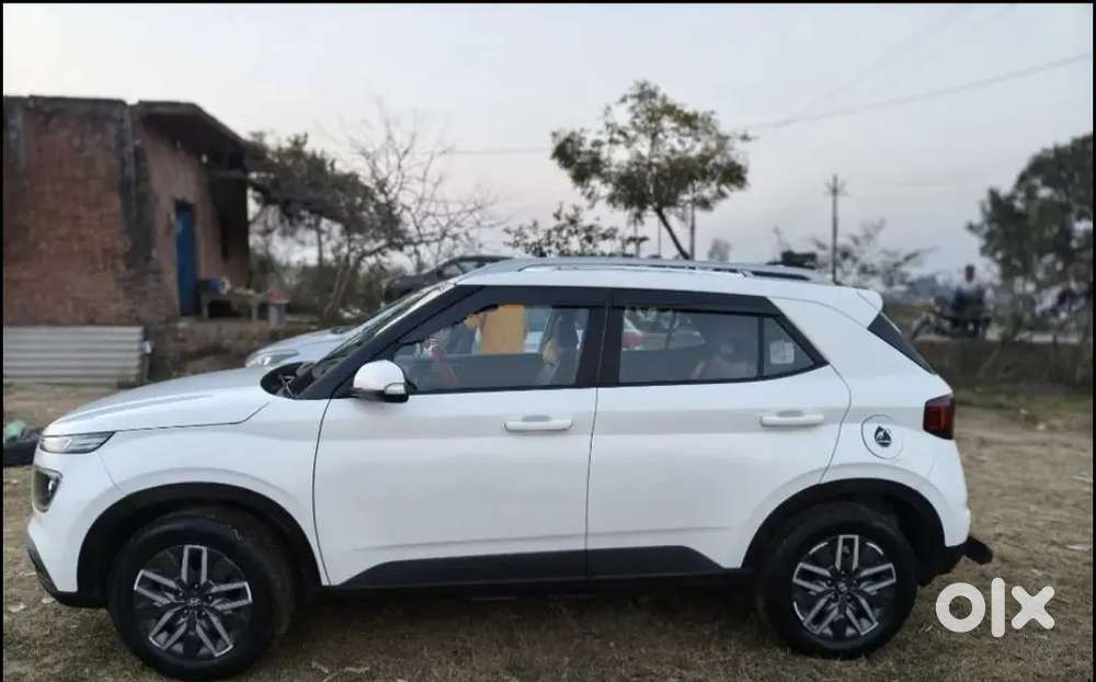 Hyundai Venue 2021 Petrol Good Condition