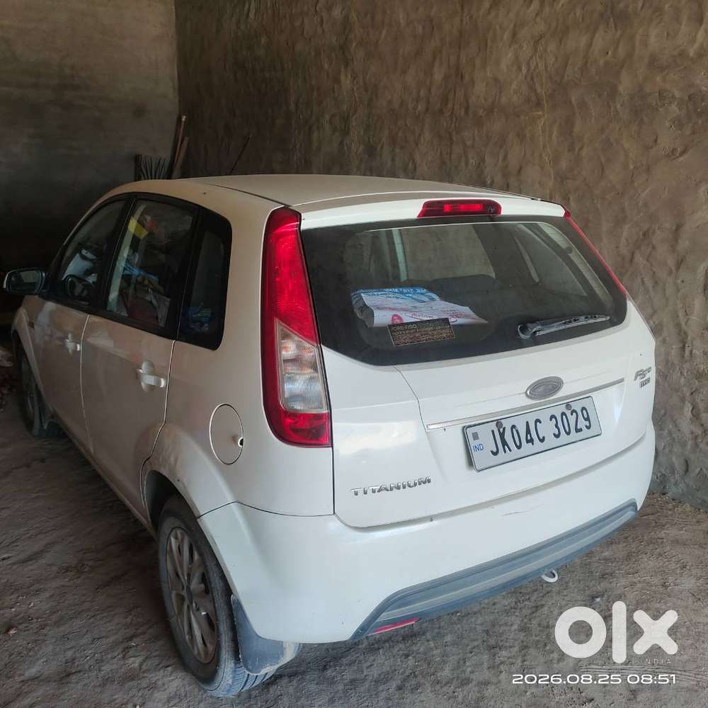 Ford Figo Titanium Duratorq 2013