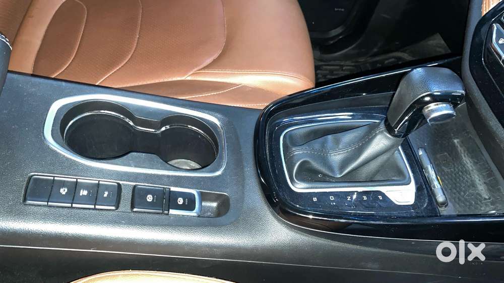 Mg Hector Plus 1.5 Sharp Turbo Cvt 6 Str, 2023, Petrol