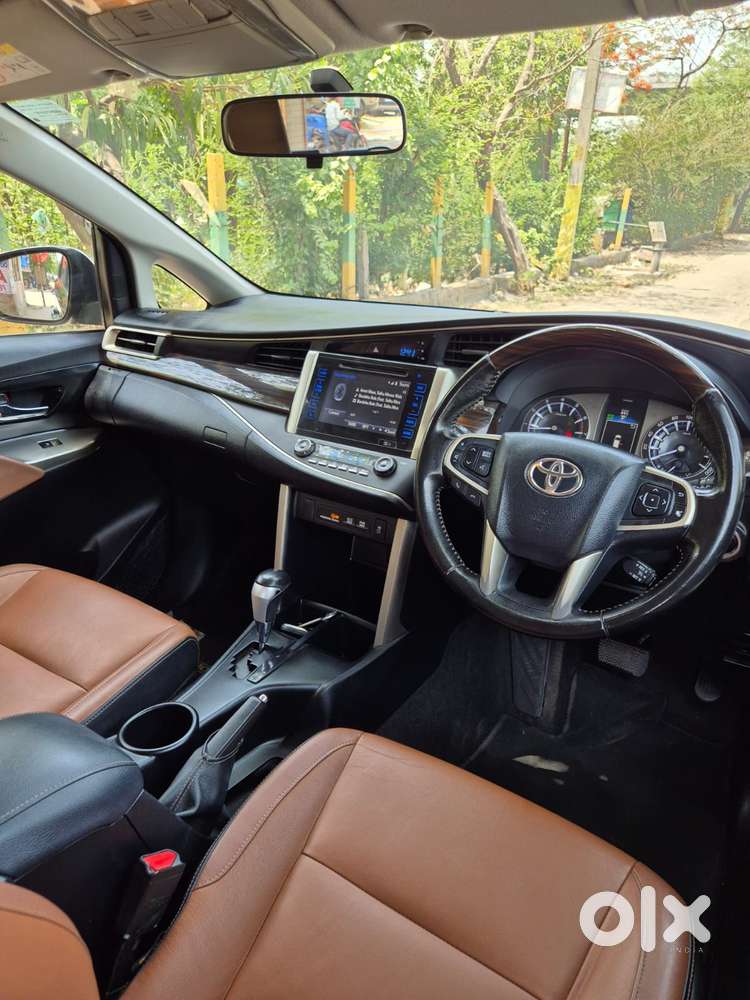 Toyota Innova Crysta 2.7 Zx At, 2017, Petrol