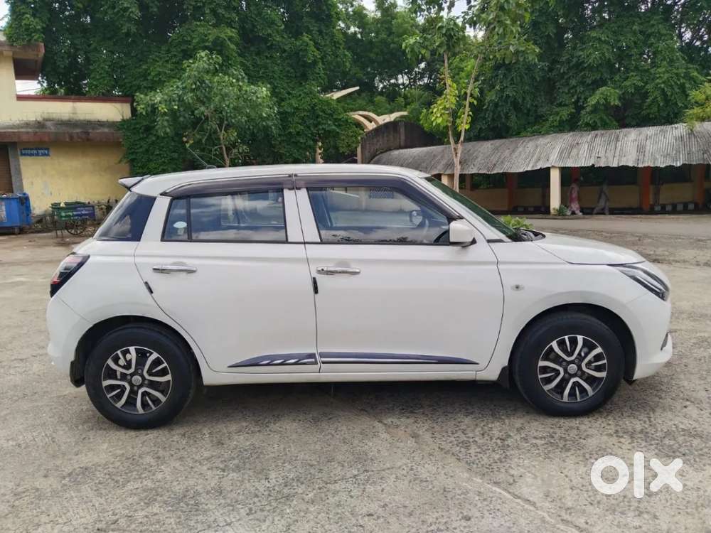 Maruti Suzuki Swift, 2025, Petrol