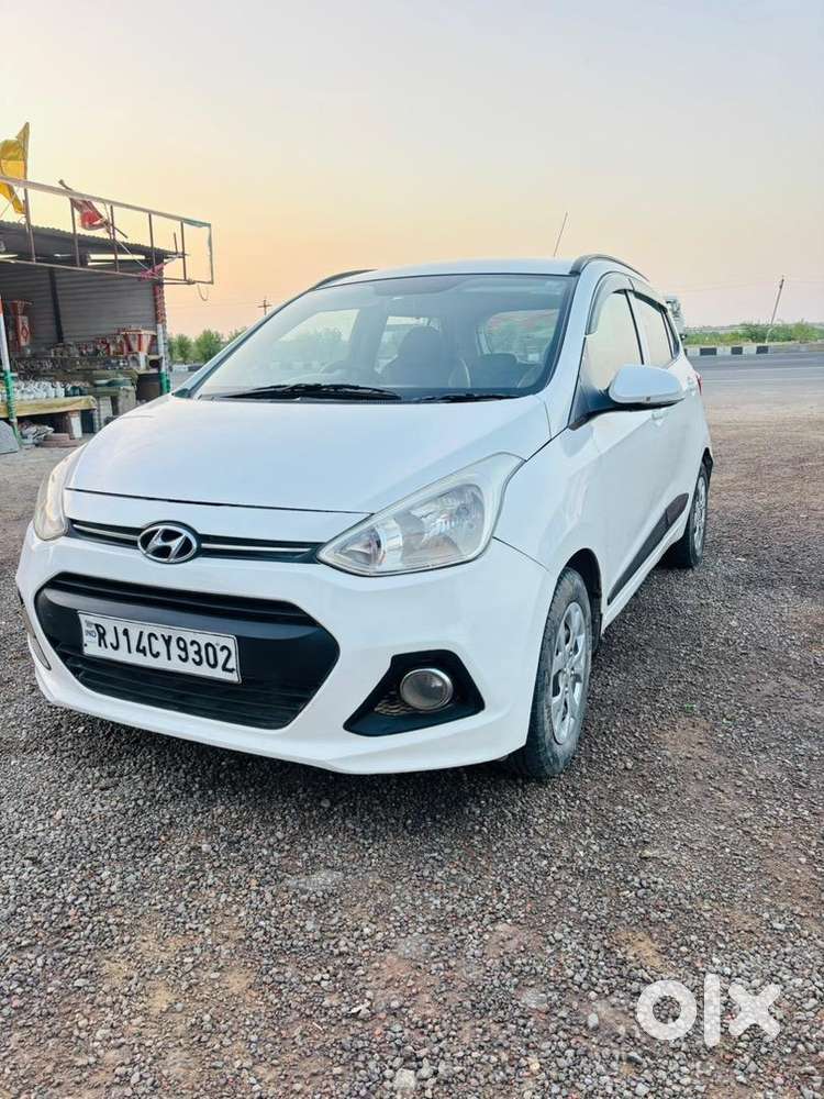 Hyundai Grand I10 2015 Diesel Well Maintained