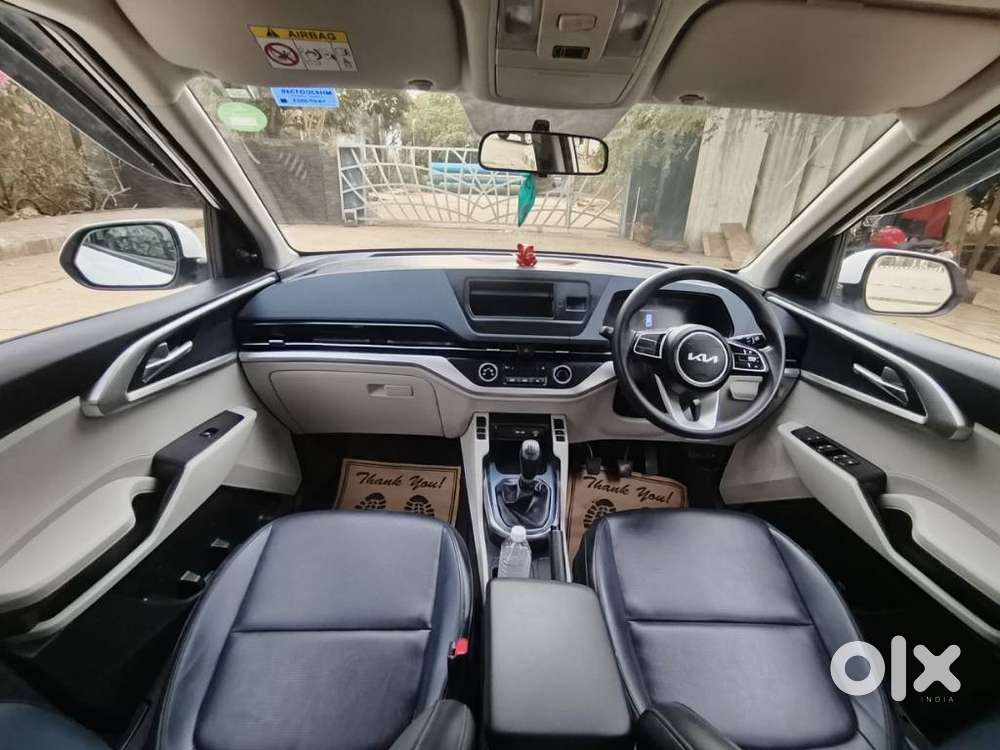 Kia Carens 1.5 Premium 7 Str, 2023, Petrol