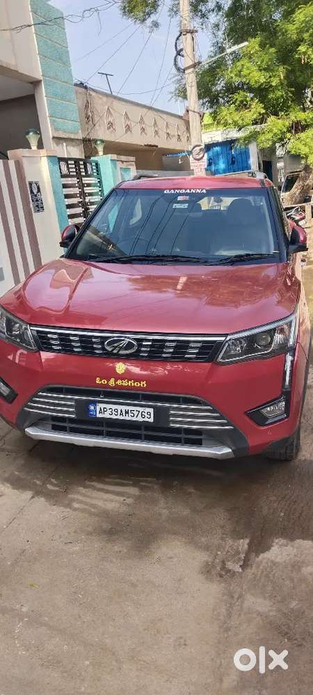 Mahindra Xuv300 2019 Diesel Well Maintained