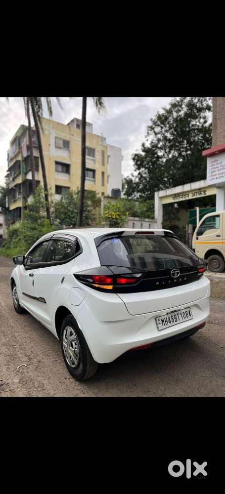 Tata Altroz, 2020, Petrol