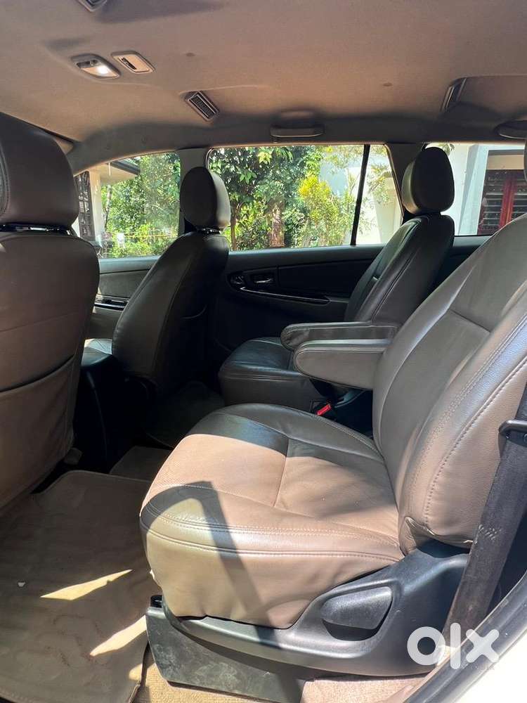 Toyota Innova 2015 Diesel Well Maintained