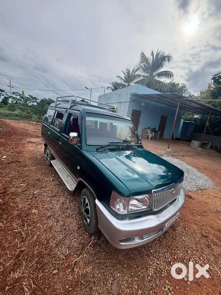 Toyota Qualis