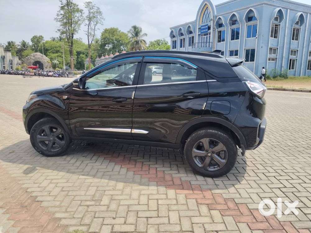 Tata Nexon Xz Plus (hs), 2022, Petrol