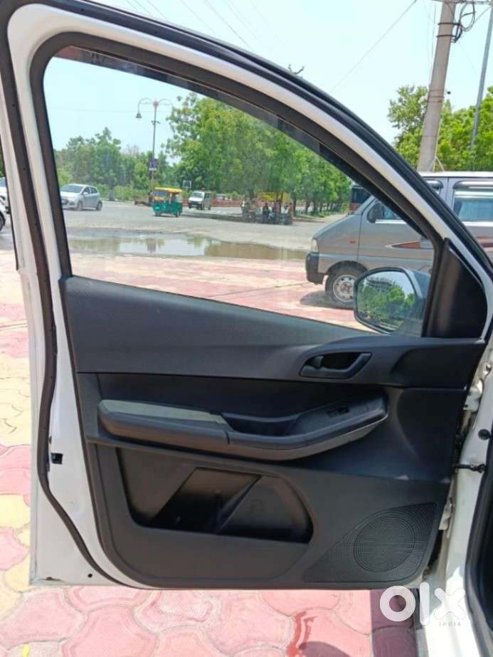 Tata Tiago Xz, 2022, Petrol