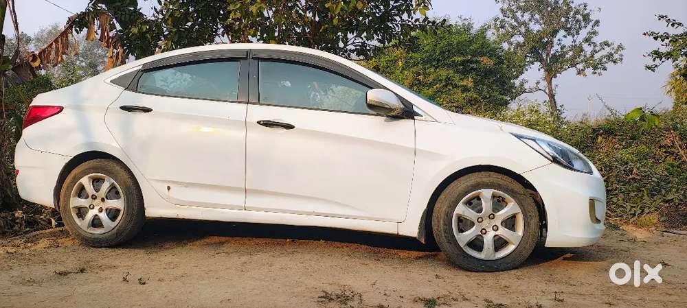Hyundai Verna 2012