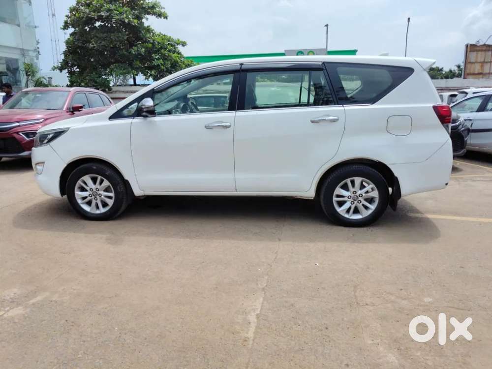 Toyota Innova Crysta [2020-ongoing] 2.4 Vx 8 Str, 2020, Diesel
