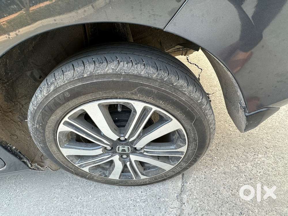 2022 Honda Amaze Vx Cvt Automatic &ndash; Only 25,200 Km
