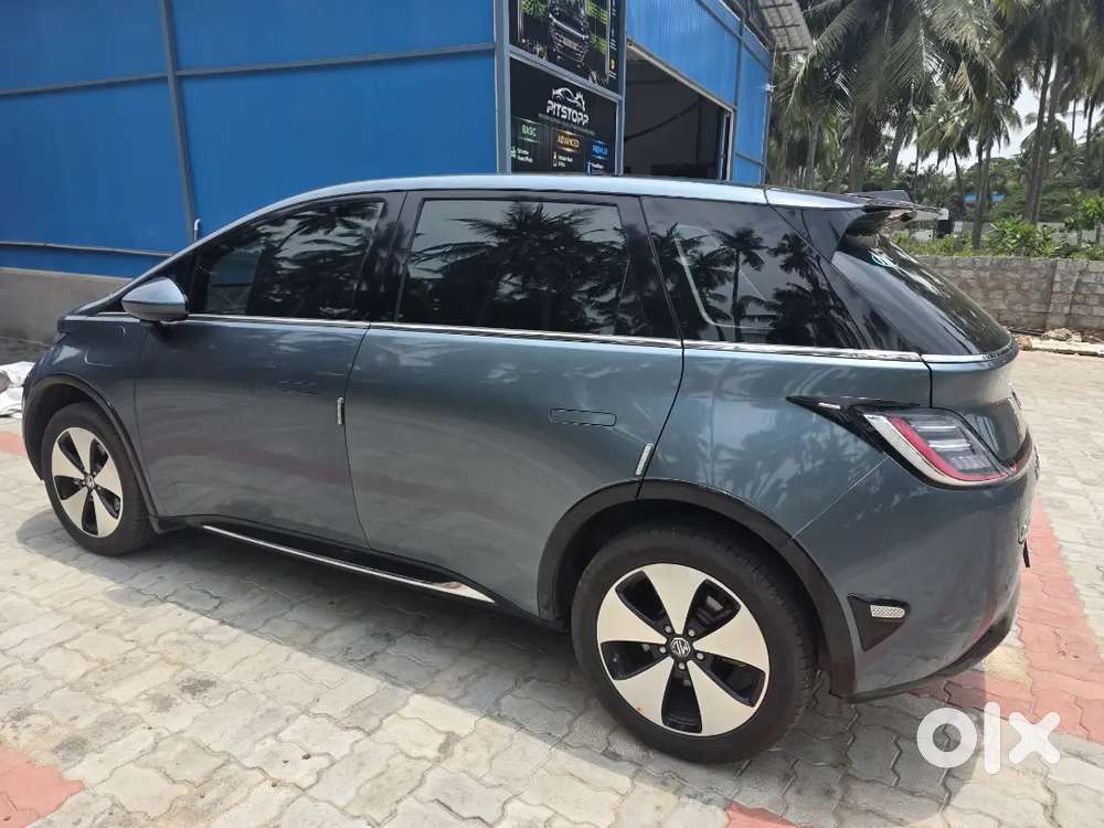 Mg Windsor Ev Essence 2025