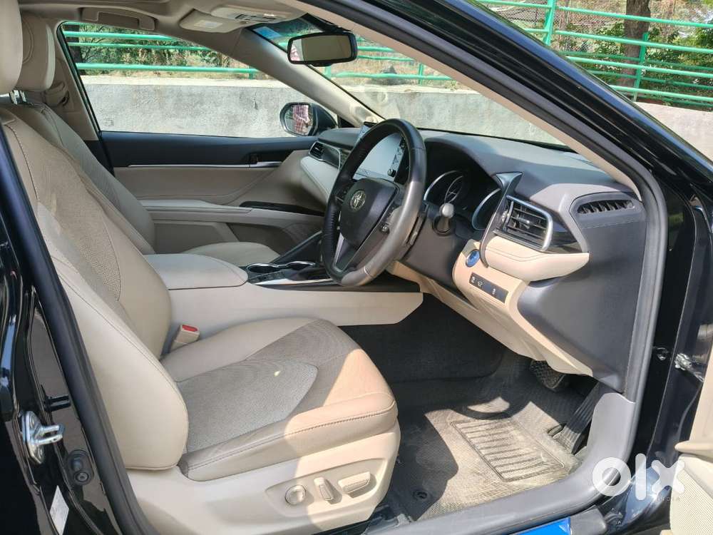 Toyota Camry Hybrid, 2024, Electric
