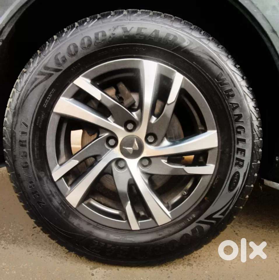 Mahindra Xuv700 2.2 Ax 5 Diesel Mt 7 Str, 2023, Diesel
