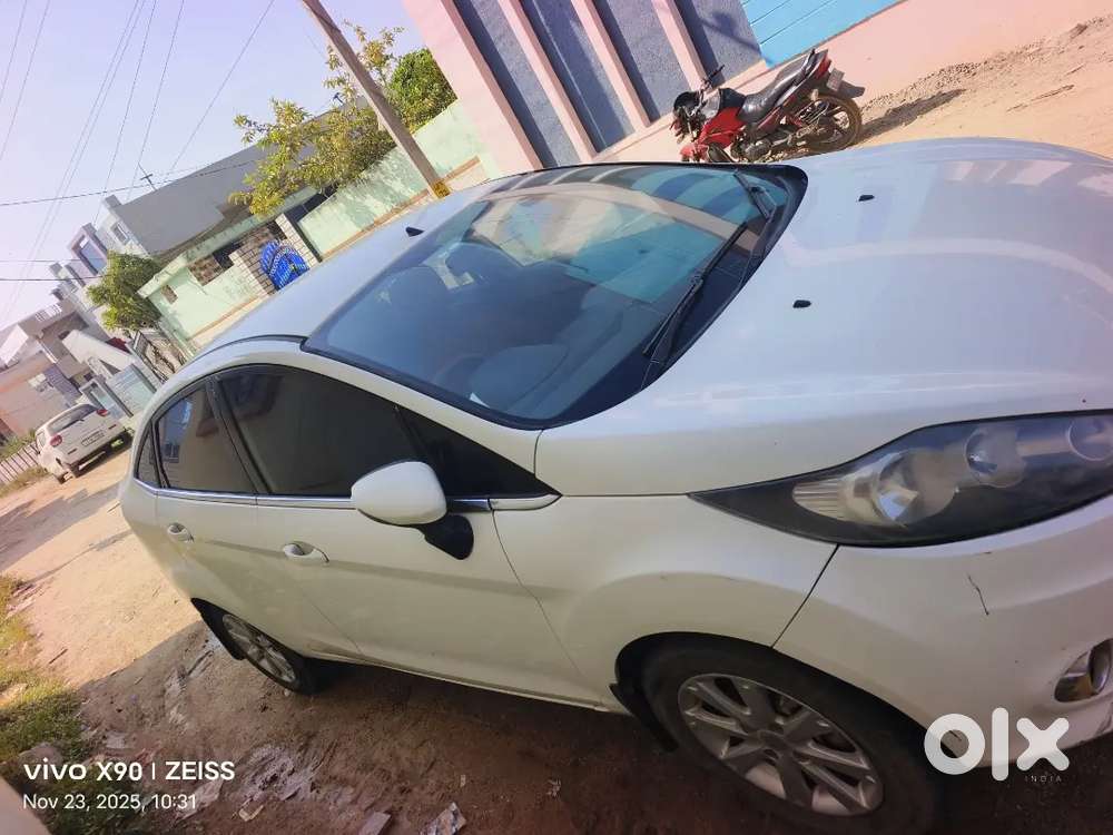 Ford Fiesta Titanium 2012