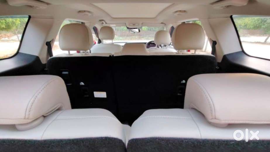 Mahindra Xuv700 2.0 Ax 7 Petrol At Str, 2022, Petrol