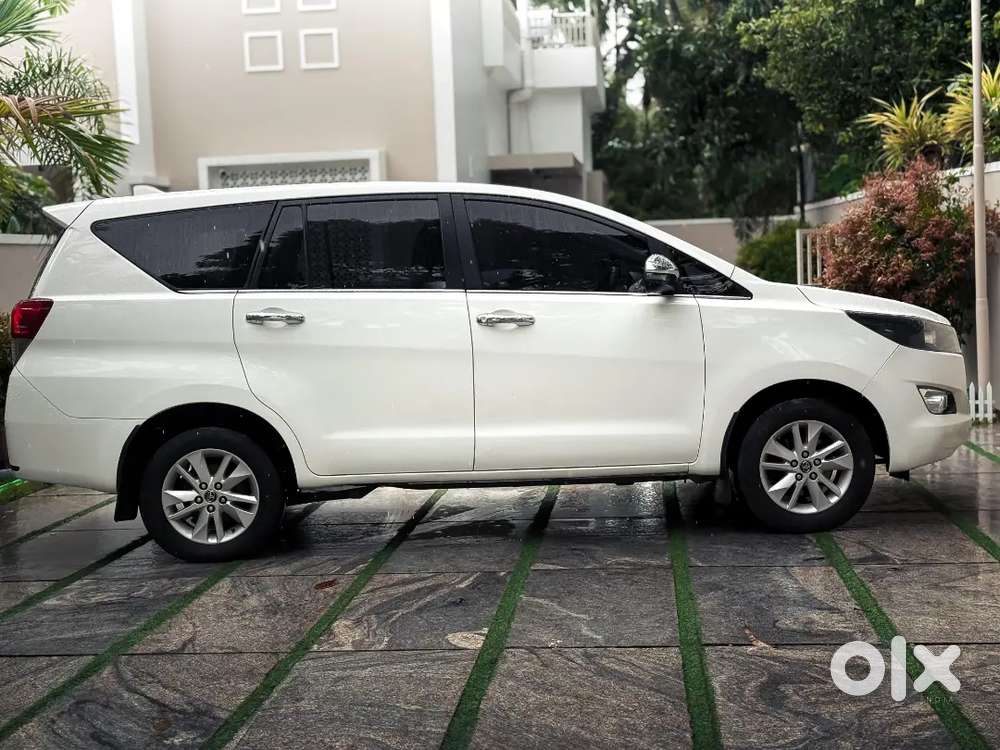 Toyota Innova Crysta 2019 2.4 G