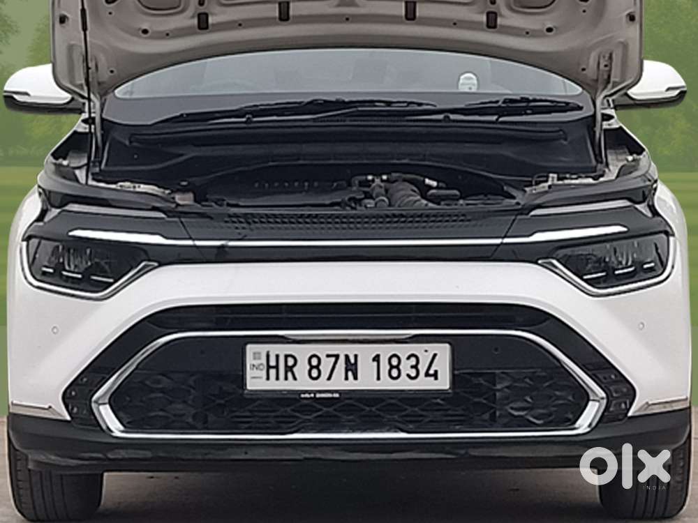 Kia Carens Luxury (o)1.5 Turbo Petrol Dct 7 Str, 2023, Petrol