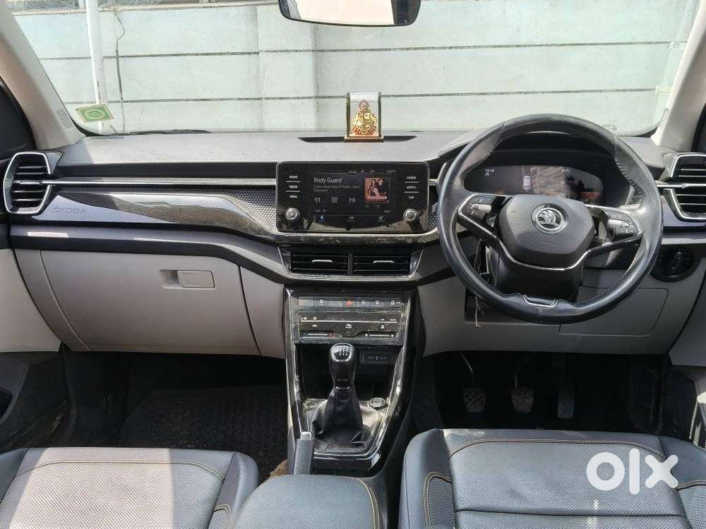 Skoda Kushaq 1.0 Tsi Style, 2023, Petrol