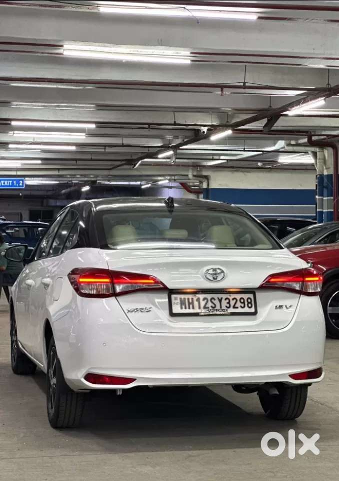 Toyota Yaris J Cvt, 2020, Petrol