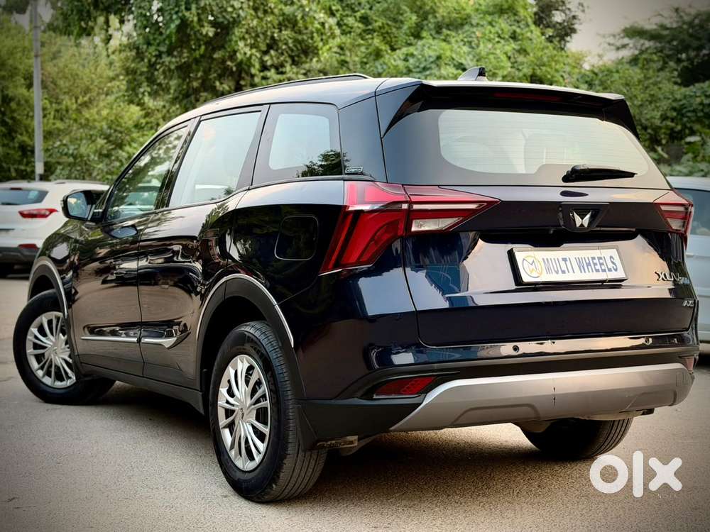 Mahindra Xuv700 2.0 Ax 7 Petrol Mt Str, 2024, Petrol