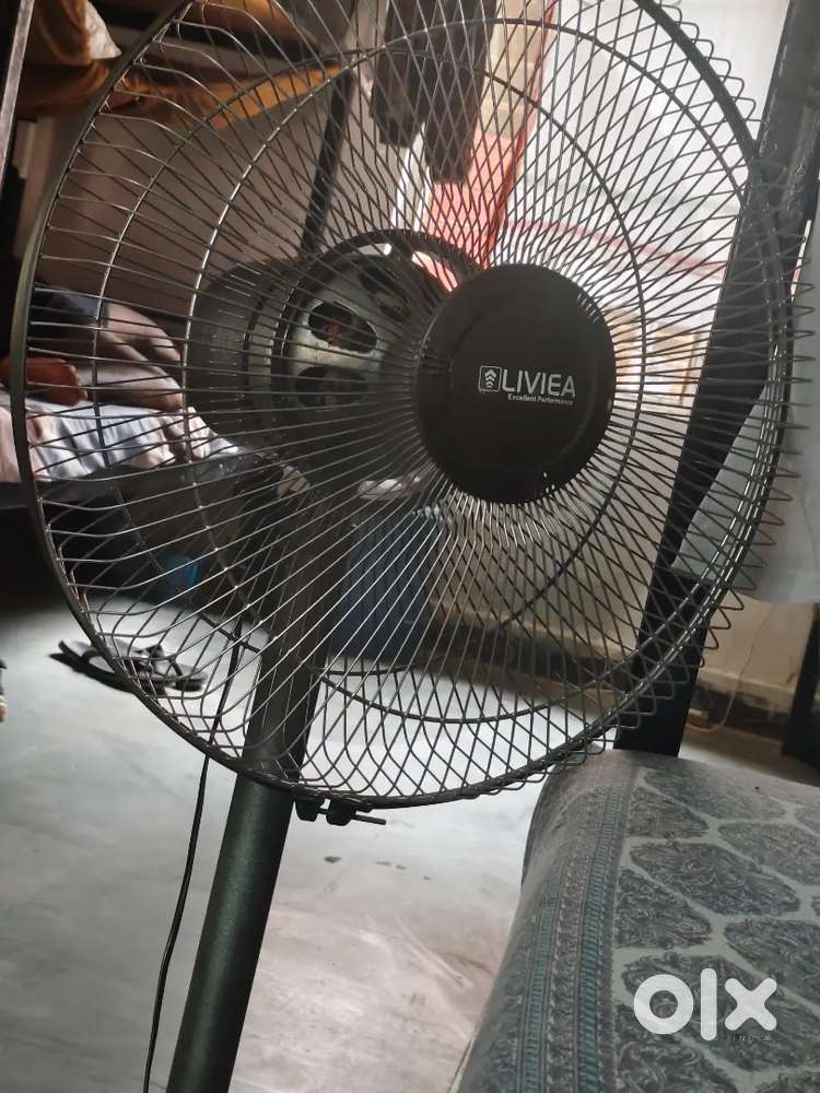 5 Days Old Livsea Standing Fan with Bill - Urgent Sale