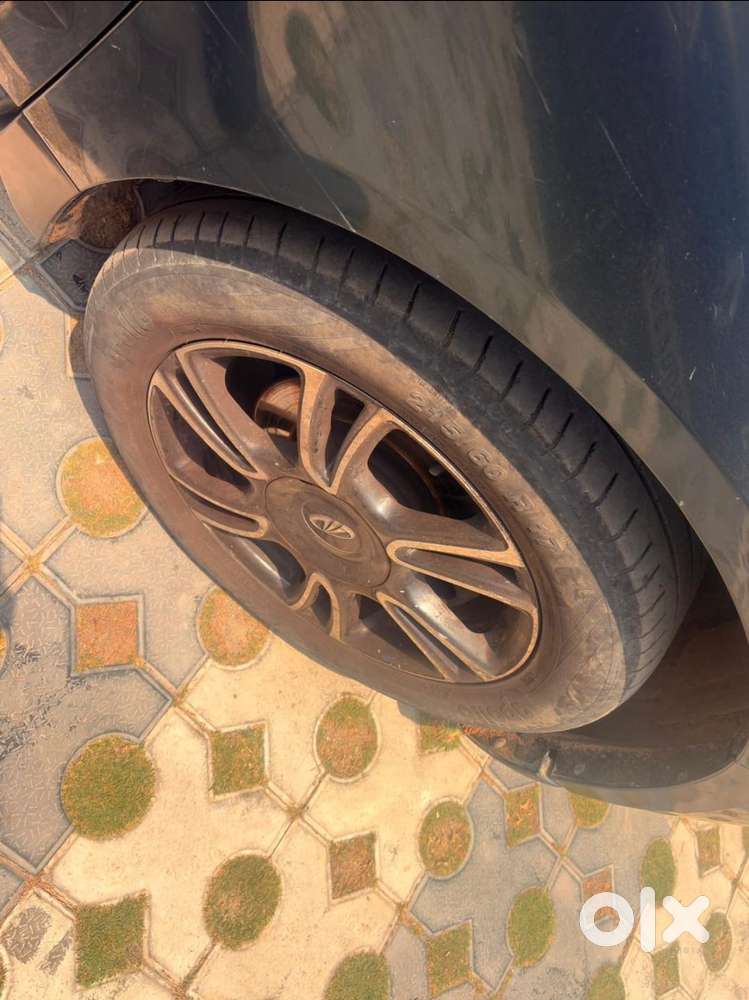 Mahindra Marazzo M8, 2018, Diesel