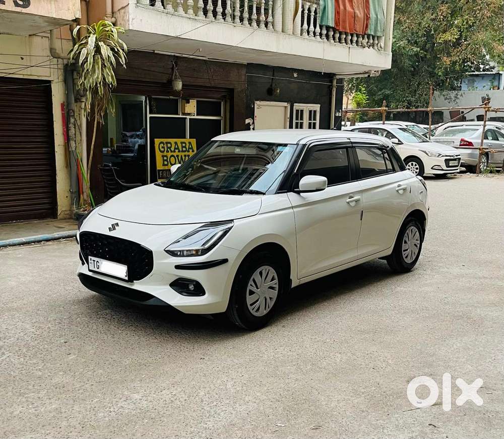 Maruti Suzuki Swift Vxi + Manual, 2025, Petrol