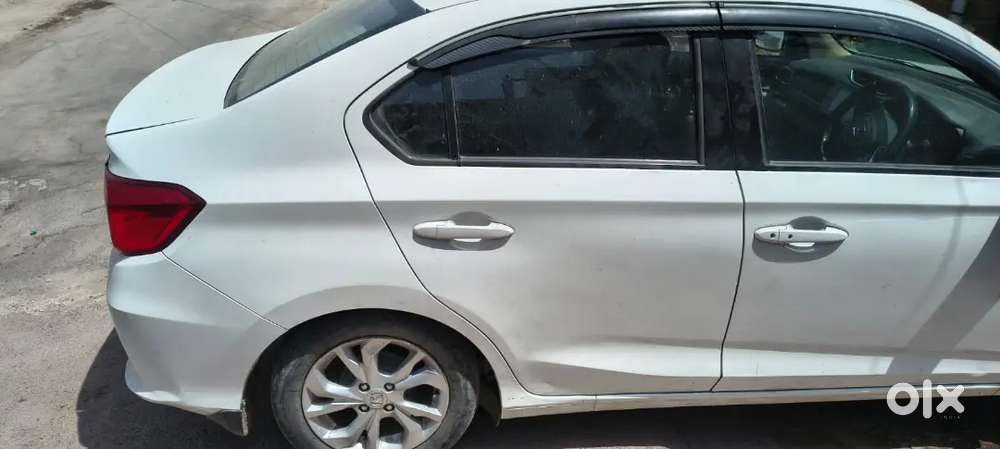 Honda Amaze 2nd Gen 2019 Diesel 102061 Km Driven. 25+kmpl Mileage