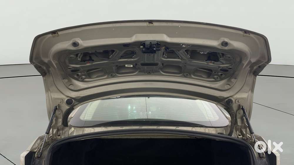 Tata Tigor Xza, 2019, Petrol