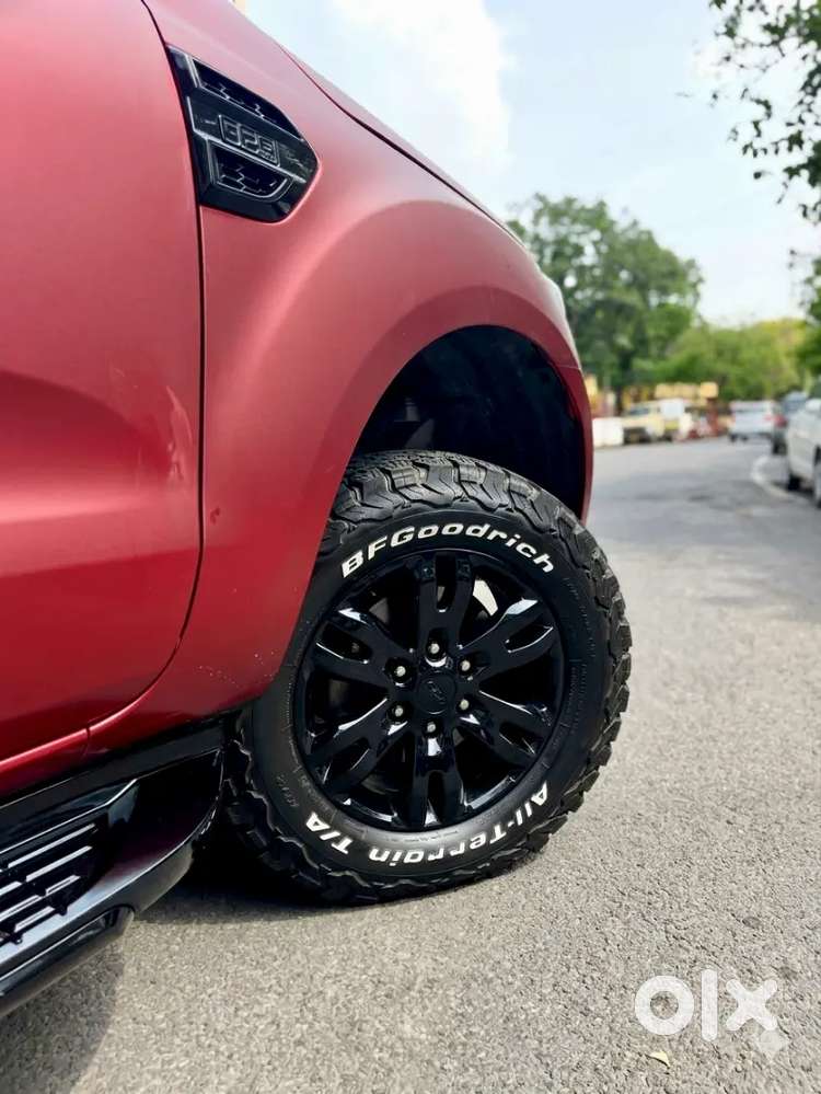 Ford Endeavour 3.2titanium+ At Matte Red Modified Beast New Condition