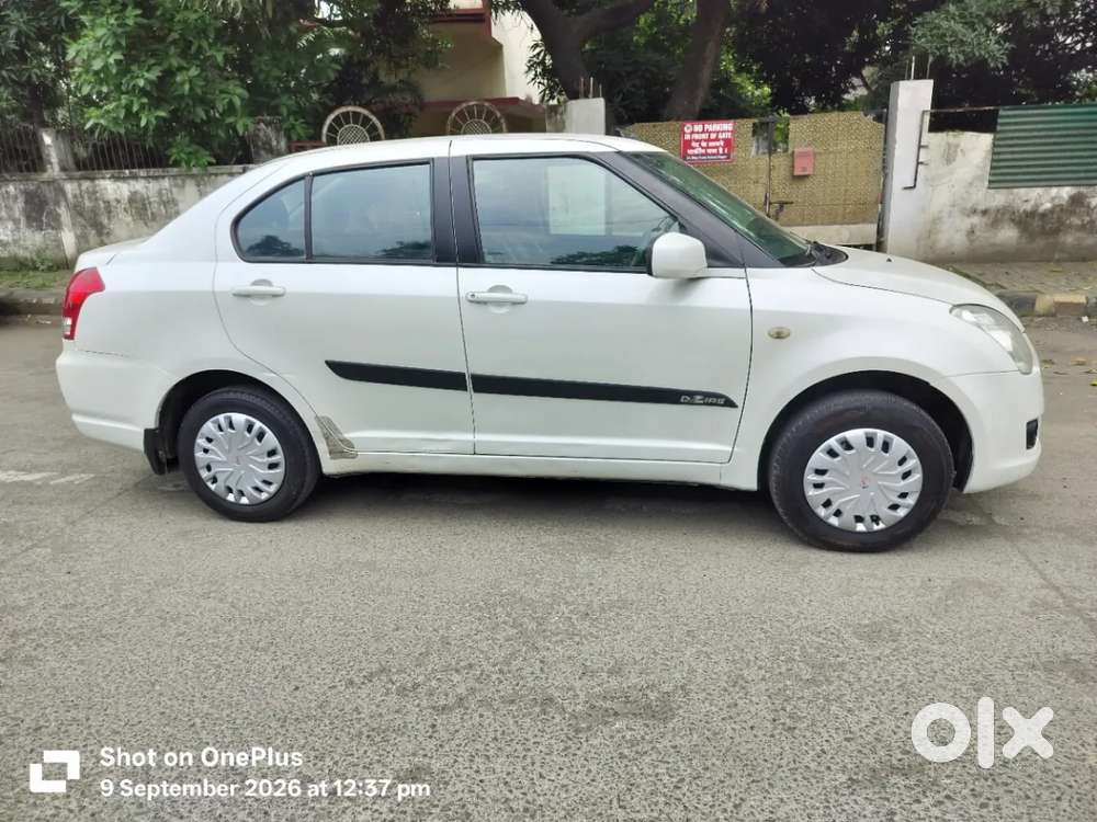 Maruti Suzuki Swift Dzire 1.2 Vxi Bsiv, 2011, Petrol