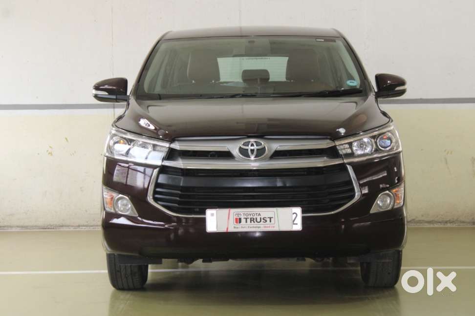 Toyota Innova Crysta 2.4 V, 2016, Diesel
