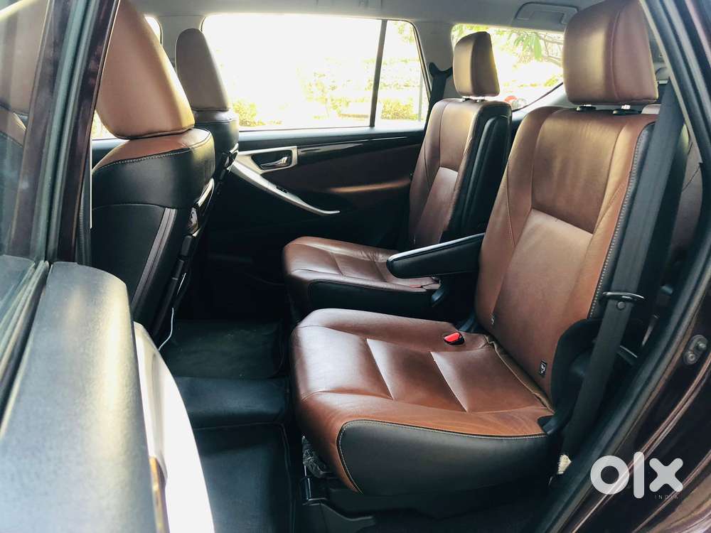 Toyota Innova Crysta