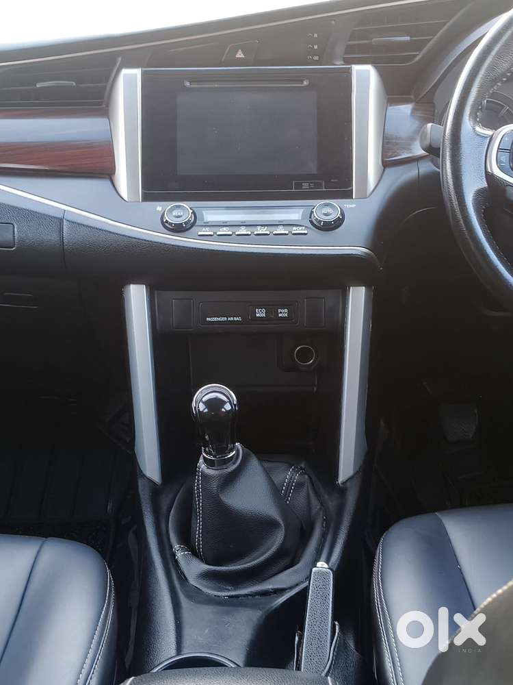 Toyota Innova Crysta 2.4 V, 2017, Diesel