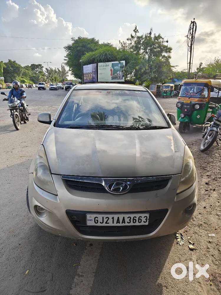 Hyundai I20 2010 Cng & Hybrids 120000 Km Driven