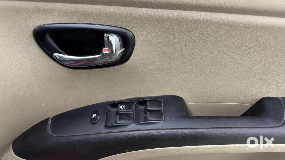 Hyundai I10 Sportz 1.1l, 2015, Petrol
