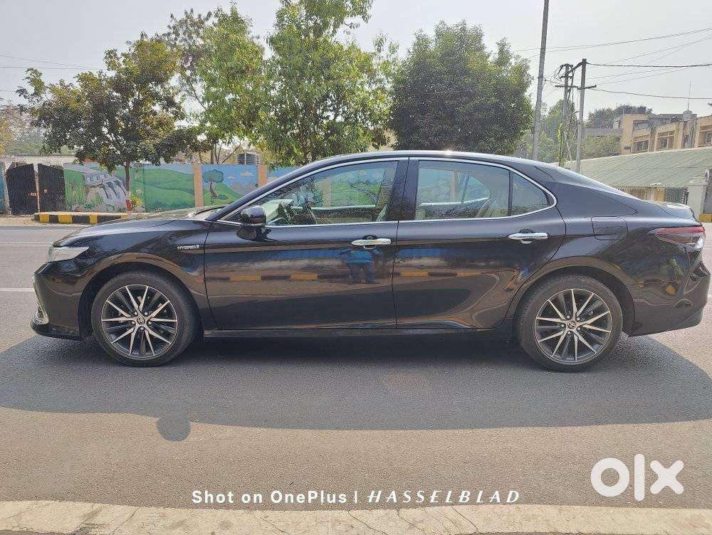 Toyota Camry Hybrid, 2024, Petrol