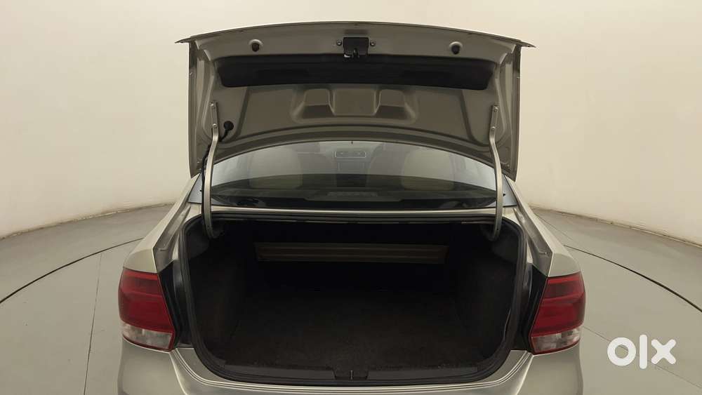 Volkswagen Vento 2010-2013 Petrol Highline, 2014, Petrol