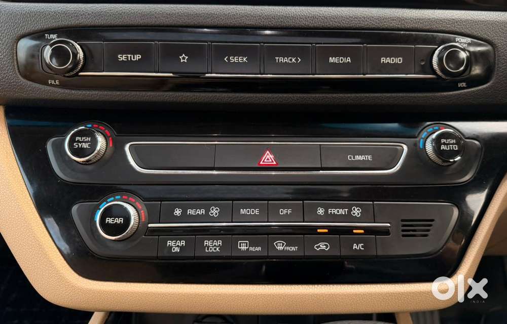 Kia Carnival Prestige, 2020, Diesel