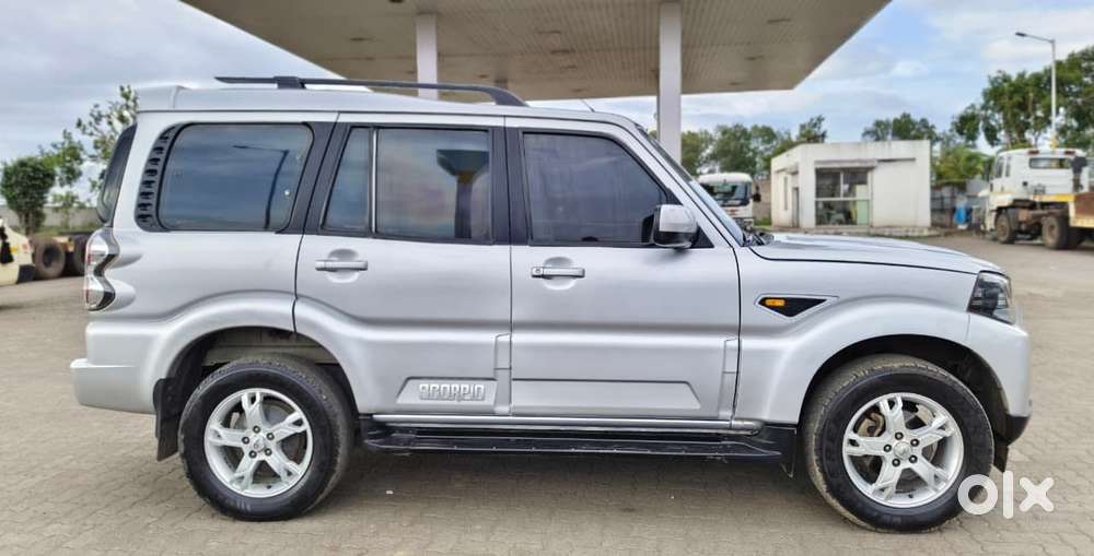 Mahindra Scorpio S10, 2016, Diesel