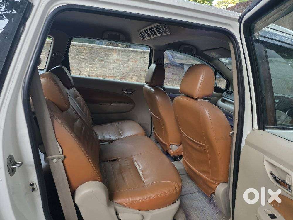 Maruti Suzuki Ertiga 1.4 Vxi Cng Anniversary Edition, 2018, Cng & Hy..