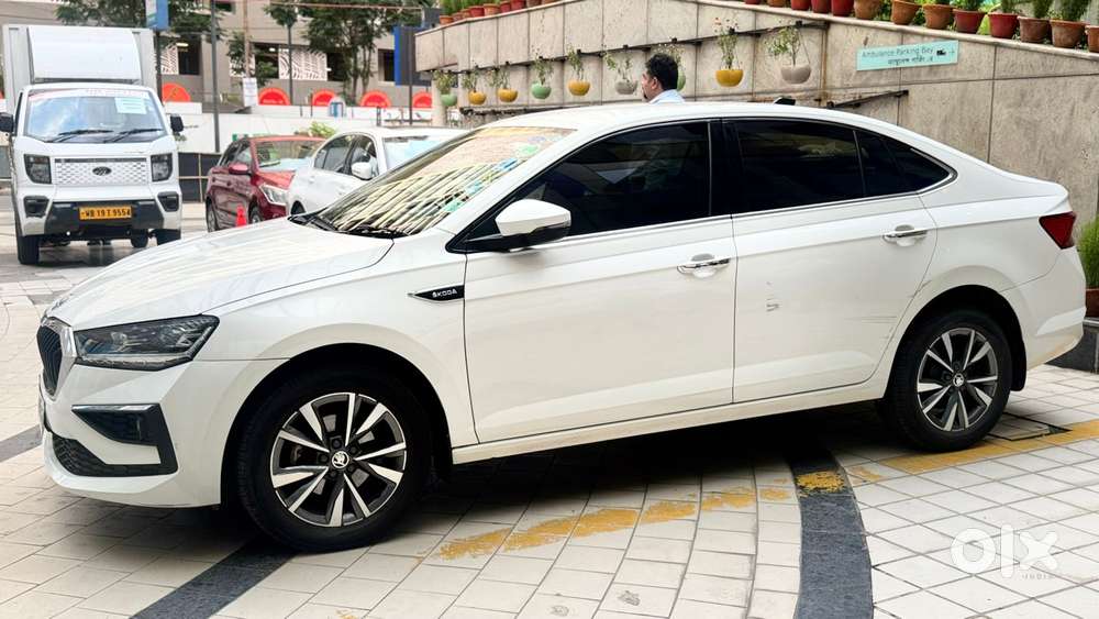 Skoda Slavia 1.0 Style Non-sunroof Tsi, 2023, Petrol