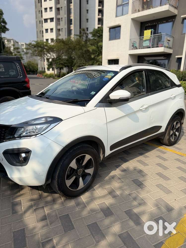Tata Nexon 1.2 Revotron Xza Plus, 2019, Petrol