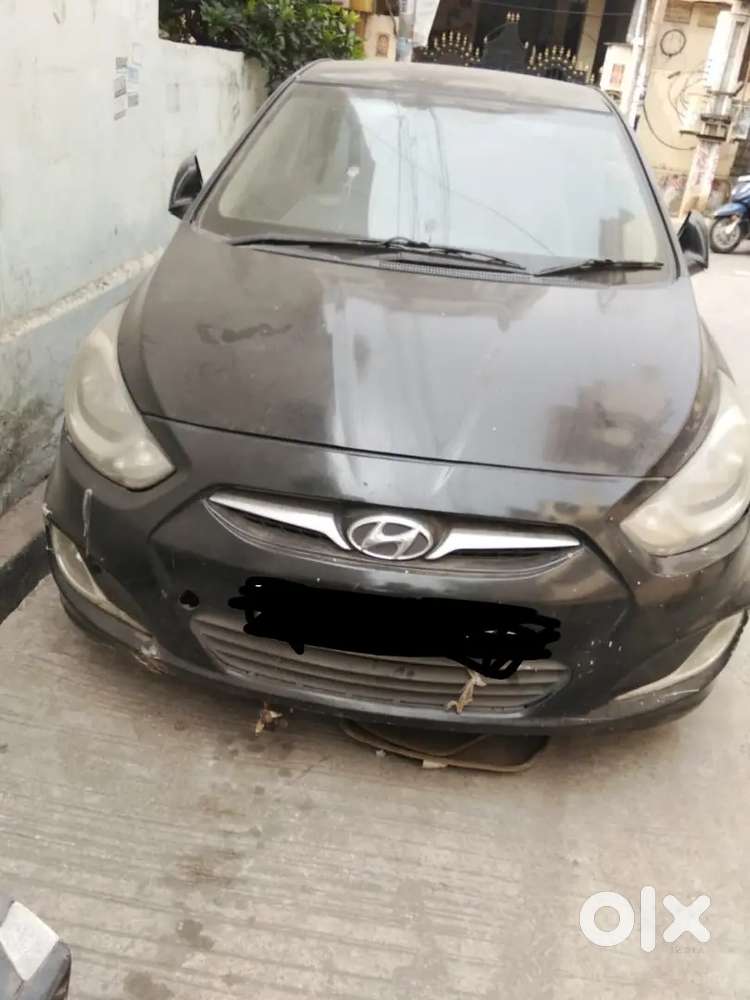 Hyundai Fluidic Verna 2011 Diesel 170000 Km Driven