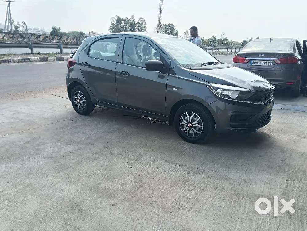 Tata Tiago 1.2 Revotron 2026 Daytona Grey (july Registration)