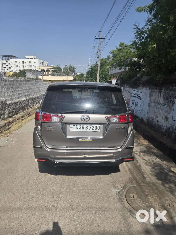 Toyota Innova Crysta 2018 Diesel 225000 Km Driven