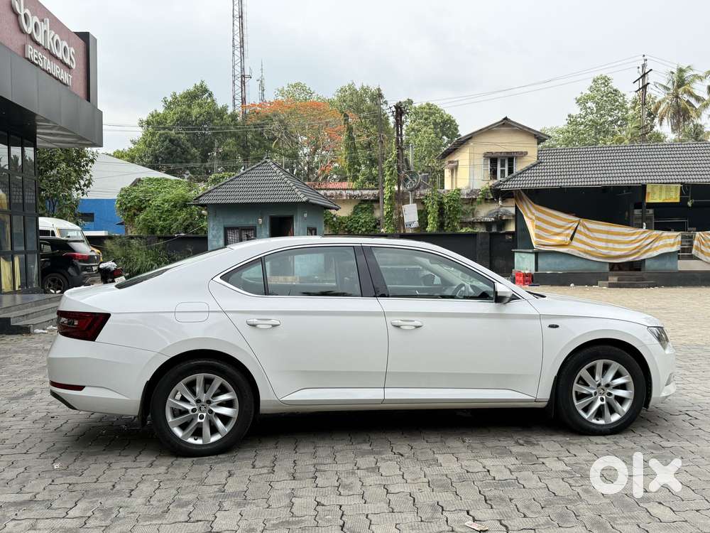 Skoda Superb Lk 1.8 Tsi At, 2017, Petrol